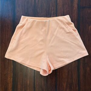 Lululemon ribbed high-rise short 2” Size small